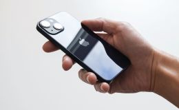 Mẫu iPhone tai thỏ, giá rẻ đáng mua nhất để chơi Tết, cấu hình dùng được nhiều năm nữa, hỗ trợ 5G