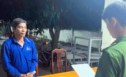 Bắt người đàn ông trộm điện thoại người làm đồng trót lọt, nổi lòng tham quay lại lấy thêm tài sản