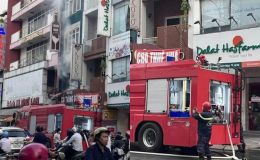 Hiện trường vụ cháy cửa hàng rượu ở TPHCM, hé lộ nguồn cơn từ một hành động bất cẩn của nhiều người