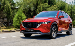 Mazda CX-5 ‘giữ vững ngôi vương’ năm 2025: Doanh số bỏ xa Honda CR-V và Hyundai Tucson