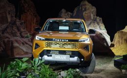 Toyota Hilux 2026 ra mắt Việt Nam: Bán tải Nhật giá từ 632 triệu đồng, ‘đe nẹt’ Ford Ranger