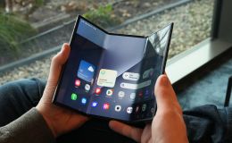 Điện thoại gập ba của Samsung bán ra với mức giá 75 triệu đồng, liệu có những ai mới mua nổi?