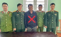 Cú 'lộ mặt' sau 30 năm trốn truy nã: 1 đối tượng bị công an phường bắt giữ, bàn giao Bộ Quốc phòng