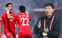 Ngôi sao ĐT Việt Nam làm điều khó tin tại V.League, HLV Kim Sang-sik nhận 'cảnh báo kép'