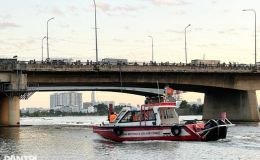 Ám ảnh lời kể của nhân chứng chứng kiến người đàn ông rơi xuống sông Sài Gòn giằng co sự sống trong tích tắc