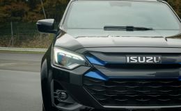 Isuzu tính ‘nước cờ lớn’ với bán tải D-Max PHEV: Nhắm thẳng Ford Ranger, dè chừng BYD Shark 6