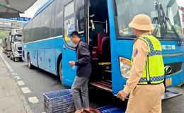 Nhồi nhét khách trên cao tốc Cam Lâm – Nha Trang, xe giường nằm lĩnh án phạt nặng 