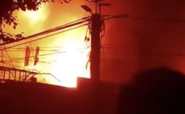 Hiện trường vụ cháy xưởng mây tre rộng ngàn m2 ở Hà Nội: Ngọn lửa bùng lên từ điểm không ai ngờ