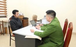 Danh tính tài xế xe tải đâm ô tô con văng xuống suối rồi bỏ chạy, hé lộ lời khai tại công an