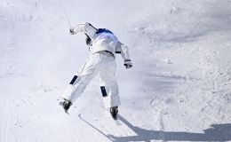 Lùi về đích, VĐV Nhật Bản vẫn giành tấm HCB Olympic mùa đông 2026 đầy ngoạn mục