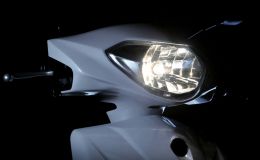 Yamaha chính thức ra mắt ‘xe ga quốc dân’ 125cc mới giá 39 triệu đồng: Chơi tới bến với Honda Vision