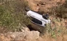 Hiện trường ô tô lao xuống vực sâu 4m, nhân chứng tiết lộ tình trạng 3 nạn nhận trong xe 