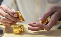 Chàng trai cắt đứt với gia đình khi số vàng tích góp 15 năm bị mẹ lén bán sạch để mua nhà cho em út