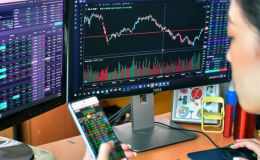 Khối ngoại rút ròng hàng nghìn tỷ, tự doanh bất ngờ tung tiền gom mạnh nhất tháng