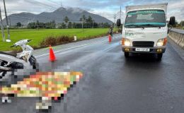 Xe tải va chạm mạnh với người đi bộ trên Quốc lộ 1: Nạn nhân tử vong tại chỗ, nằm giữa làn đường