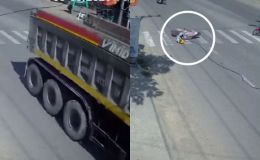 Phẫn nộ clip xe tải kéo đứt dây điện, ‘quật’ ngã người đi đường rồi ngang nhiên bỏ chạy