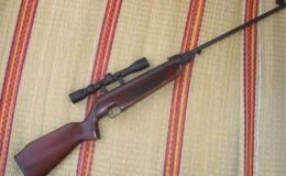 Hà Nội: Bị mắng trong bàn nhậu, người đàn ông mang súng quay lại bắn chú ruột trọng thương