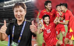 HLV Kim Sang-sik bổ sung 'hỏa lực' cho ĐT Việt Nam, quyết tâm 'đè bẹp' Malaysia ở VL Asian Cup