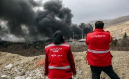 Căng thẳng Mỹ – Iran chưa hạ nhiệt: Tàu bị tấn công ở Hormuz, nguy cơ khủng hoảng dầu toàn cầu