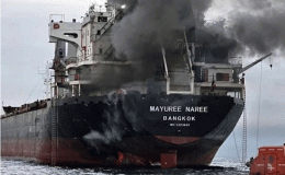 Xót xa trước tình cảnh ‘ngàn cân treo sợi tóc’ của hơn 20.000 thủy thủ mắc kẹt tại eo biển Hormuz