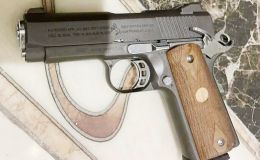 Nghi nổ súng tại khách sạn ở Vĩnh Long, nhóm người rời đi để lại tiền mặt và nhiều tang vật tại hiện trường