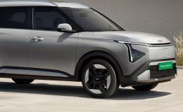 Kia chính thức ra mắt mẫu MPV 6 chỗ chạy điện giá 445 triệu đồng: 'Chơi tới bến' Mitsubishi Xpander