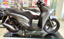 Tin xe máy 19/3: Honda SH giảm giá ‘thủng đáy’ tại đại lý giữa tháng 3, dân tình đổ xô mua vì quá rẻ