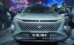 Điểm tin ô tô 1/4: Xe điện giá rẻ 206 triệu đồng ‘trình làng’, đánh giá chi tiết Omoda C5 hybrid