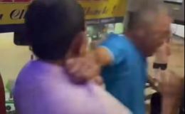 Clip tài xế và khách ‘thượng cẳng chân, hạ cẳng tay’ trên xe ở TPHCM: Chủ xe nói gì?