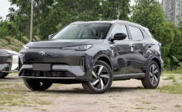 SUV điện ngang cỡ Mitsubishi Xforce ra mắt: Thiết kế long lanh, giá 346 triệu, ‘né’ nỗi lo xăng dầu