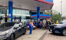 Tin giá xăng dầu trưa 16/4: Thay đổi lớn, có loại giảm hơn 2.000 đồng, Toyota Vios hạ giá lăn bánh