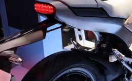 Giá xăng dầu sáng 20/4: RON 92 rẻ bèo, Honda công bố xe máy mới 'không cần xăng' được yêu thích nhất