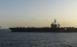 Mỹ bất ngờ xác nhận tàu sân bay tham gia phong tỏa cảng Iran, điều gì đang diễn ra ở Trung Đông?