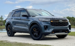 Ford Explorer 2026 nâng cấp động cơ V6 400 mã lực: SUV 3 hàng ghế khiến Hyundai Palisade dè chừng