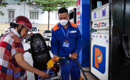 Giá xăng dầu hôm nay 23/4: Dầu diesel hạ gần 17.000 đồng/lít, áp dụng chính sách thuế mới với xăng dầu