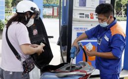 Giá xăng dầu sáng nay 26/4: RON92, RON95 'rẻ bật ngửa', bảng giá đầy bình xe máy Honda tại Việt Nam