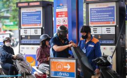 Bảng giá xăng dầu sáng nay 27/4: RON92, RON95 giảm xuống đáy, giá đầy bình xe máy Honda tại Việt Nam