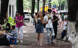 Thời tiết ngày 30/4: Phân hoá rõ rệt trên cả nước, cảnh báo lốc sét, mưa đá, giao thông gián đoạn