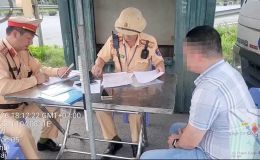 Thông tin đáng chú ý về cán bộ xã ở Lào Cai bị CSGT xử phạt vì không có bằng vẫn lái xe trên cao tốc
