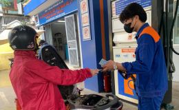 Giá xăng dầu trưa ngày 13/5: RON 92 và RON 95 ‘đua nhau’ vào vùng rẻ, giá ‘đầy bình’ các mẫu xe côn tay 150cc và 155cc