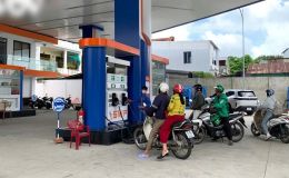 Giá xăng dầu hôm nay 14/5: Xăng E5 RON 92 giảm mạnh gần 700 đồng/lít, Petrolimex, PV OIL chuyển sang bán xăng E10 