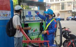 Giá xăng hôm nay: Xăng E10 chính thức thay RON 95, rẻ hơn tới 1.550 đồng/lít, có hại động cơ không?