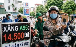 Giá xăng dầu tối 14/05/2026: Giảm kỷ lục, tiết kiệm hàng trăm nghìn cho người dân. iPhone Air giảm khủng 9 triệu đồng
