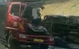 Hiện trường tai nạn nghiêm trọng trên cao tốc Cam Lộ - La Sơn khiến 2 người tử vong, xác định danh tính?