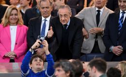 Florentino Perez khẩu chiến với CĐV Real Madrid, an ninh tịch thu biểu ngữ phản đối tại Bernabeu