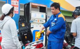 Giá xăng dầu chiều nay 26/5: RON 92 và RON 95 giảm hơn 5.000 – 8.000 đống/lít, giá đầy bình các mẫu xe côn tay 150-155cc