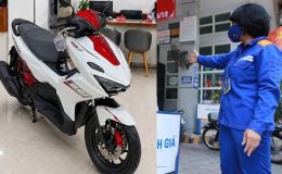 Giá xăng dầu trưa nay 26/5: RON92 và RON95 rẻ hơn đỉnh 6.000 - 8000 đồng, Honda Air Blade giảm mạnh
