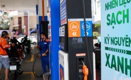 Giá xăng dầu hôm nay 31/5: Dầu giảm sâu nhất 6 năm, giới đầu tư bán tháo, xăng E10 trong nước giá tốt