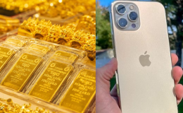 Giá vàng thế giới rơi mạnh giữa đêm, giá vàng trong nước diễn biến bất ngờ, giá iPhone 12 Pro Max cũ chạm đáy