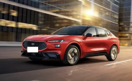 Ford Mondeo Hybrid 2026 ra mắt: Màn hình 27 inch gây sốt, thách thức Toyota Camry và Honda Accord